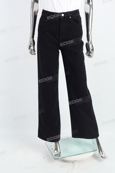 Black Woman Baggy Jeans